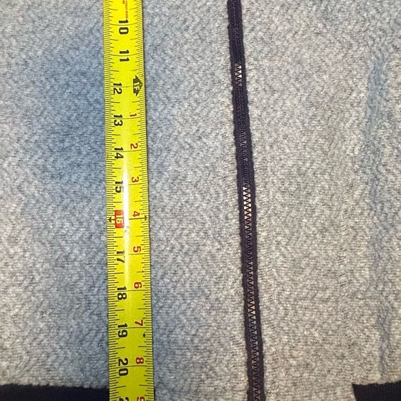 Patagonia Women's XS wool blend full zip jacket Blue and navy recycled worn wear - Picture 14 of 14